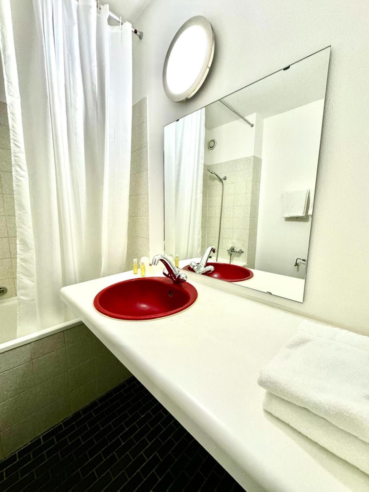 Neuchatel City Hotel المظهر الخارجي الصورة