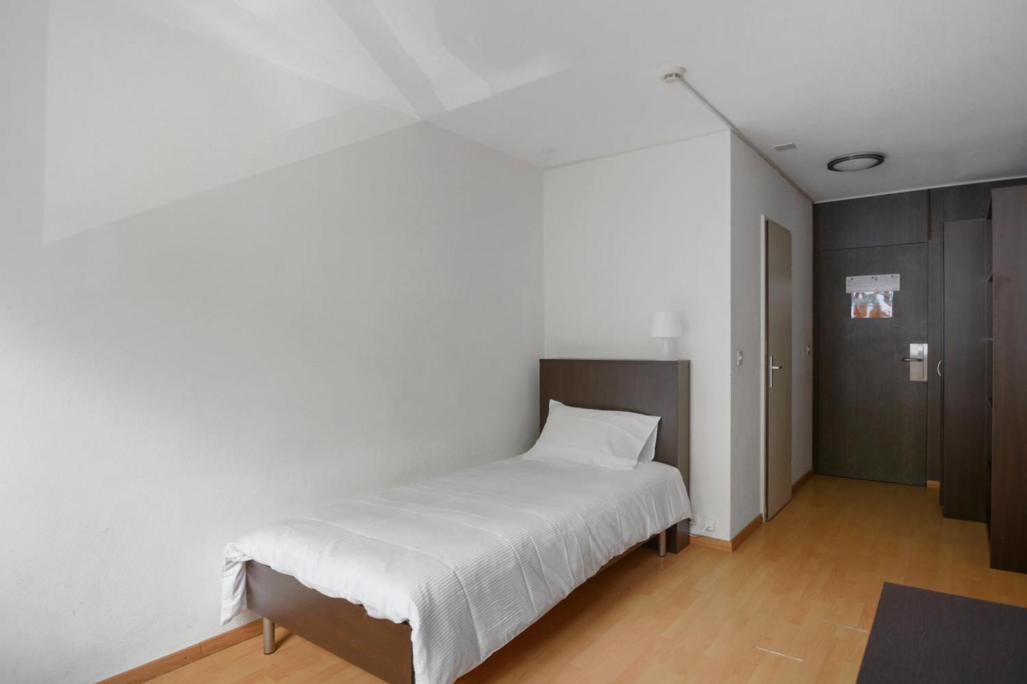 Neuchatel City Hotel الغرفة الصورة