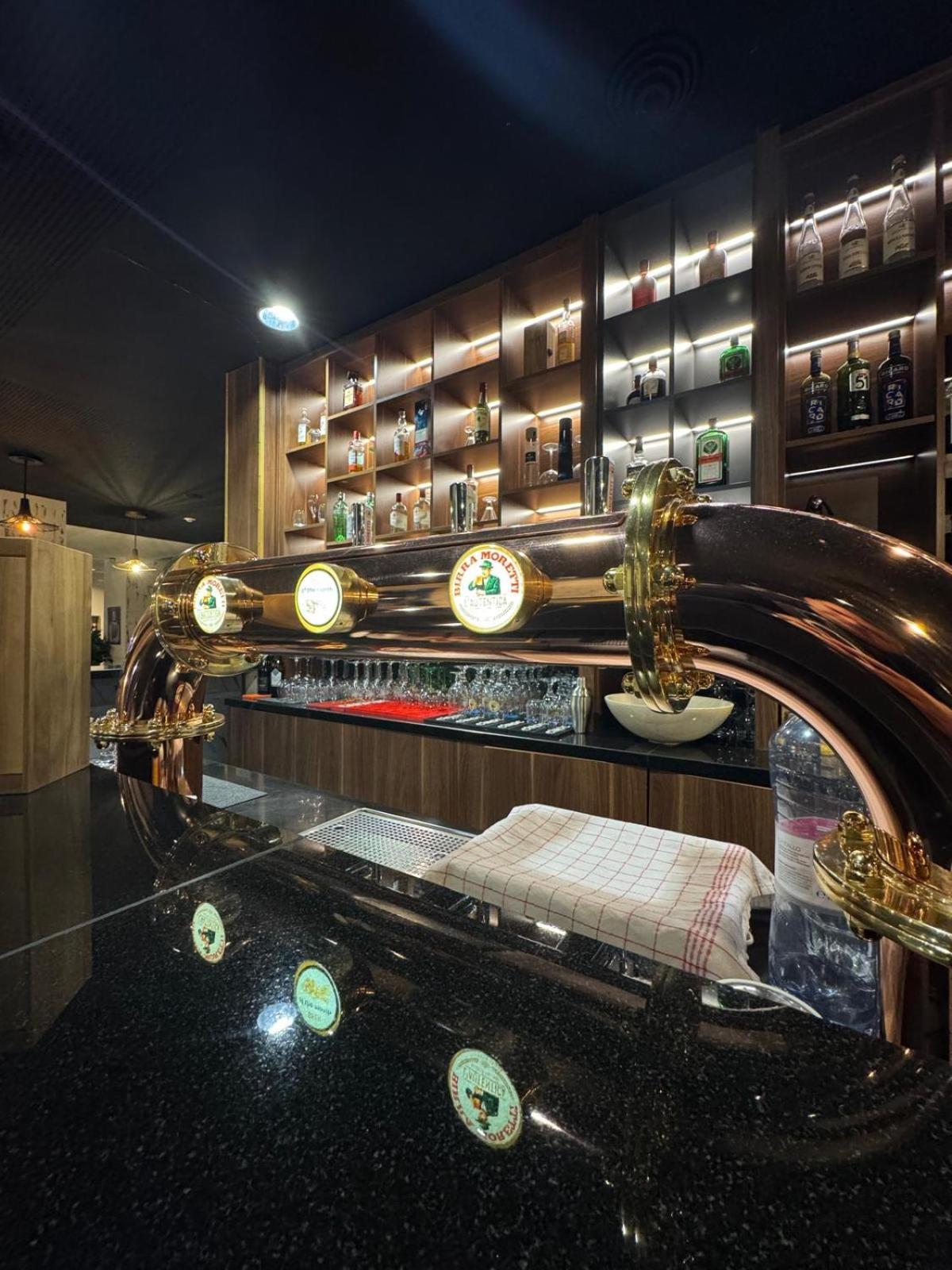 Neuchatel City Hotel المظهر الخارجي الصورة