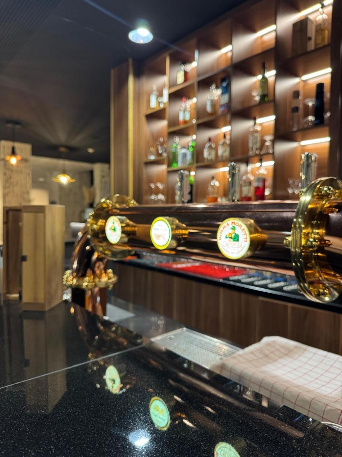 Neuchatel City Hotel المظهر الخارجي الصورة