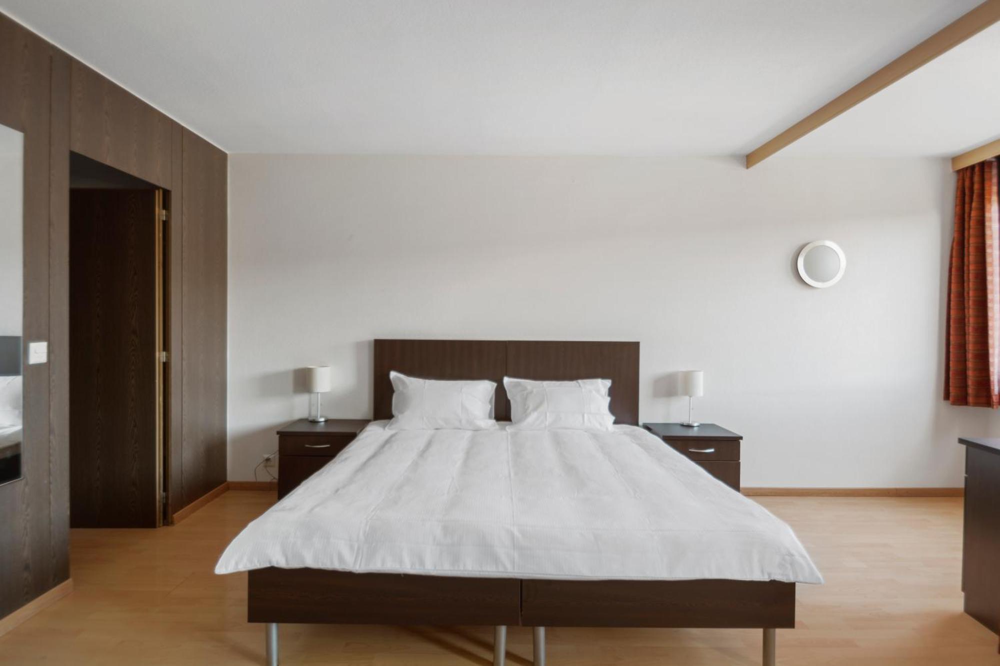Neuchatel City Hotel المظهر الخارجي الصورة