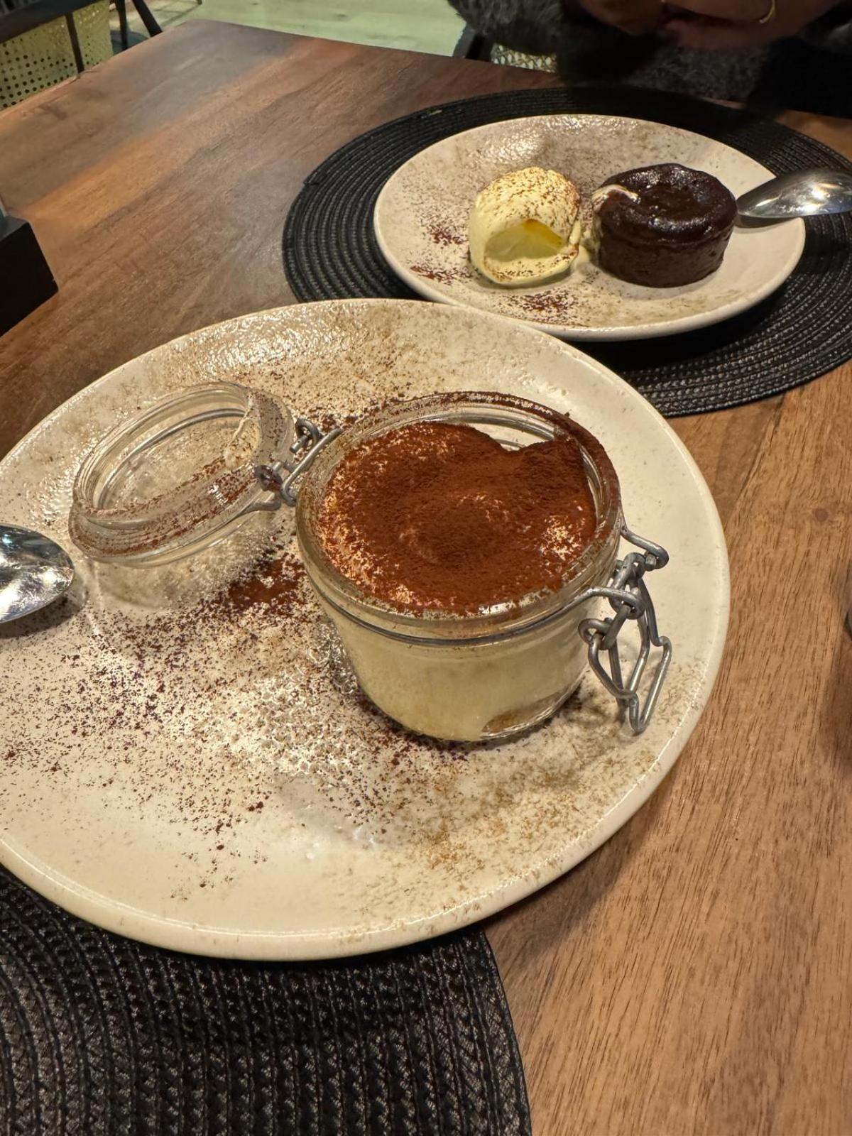 Neuchatel City Hotel المظهر الخارجي الصورة